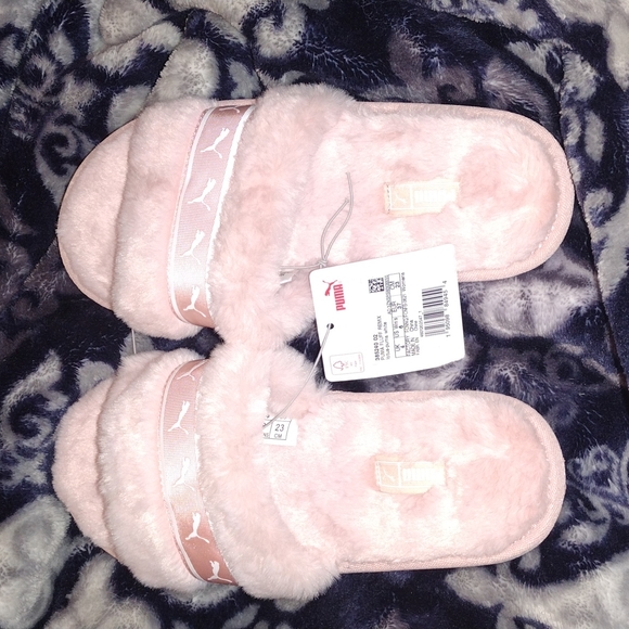 Puma fluff remix flippers women size 6 color pink - Picture 2 of 5